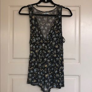 Urban Outfitters Kimchi Blue floral romper S